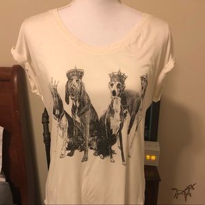 Dogs in crowns split back cream tee